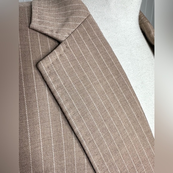 Murano Zac Tan Striped SUIT - Ultimate Modern Comfort - Picture 8 of 12